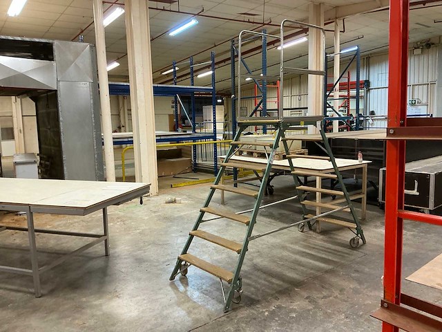 Overtoom bordestrap mobiel ladder en trap - afbeelding 2 van  9