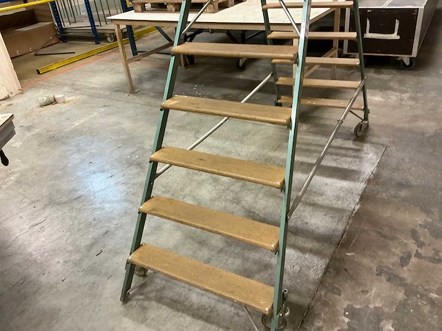Overtoom bordestrap mobiel ladder en trap - afbeelding 5 van  9