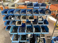 Overtoom verrijdbare bakkenstelling met inhoud - afbeelding 1 van  1