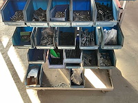 Overtoom verrijdbare bakkenstelling met inhoud - afbeelding 4 van  5