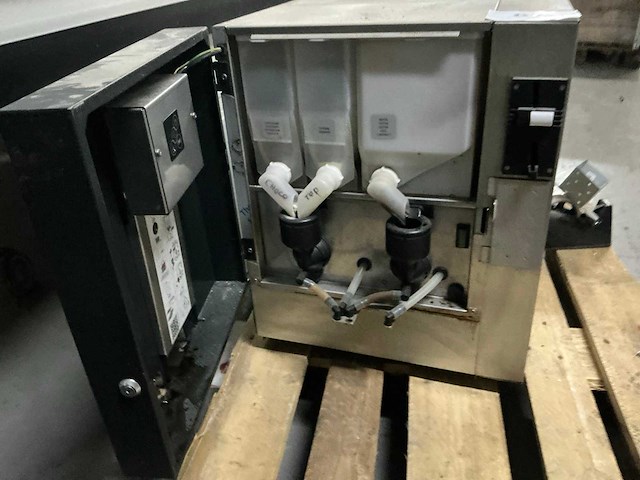 Oxfam koffiemachine - afbeelding 3 van  4