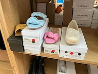 Paar damesschoenen (60x) - afbeelding 9 van  15