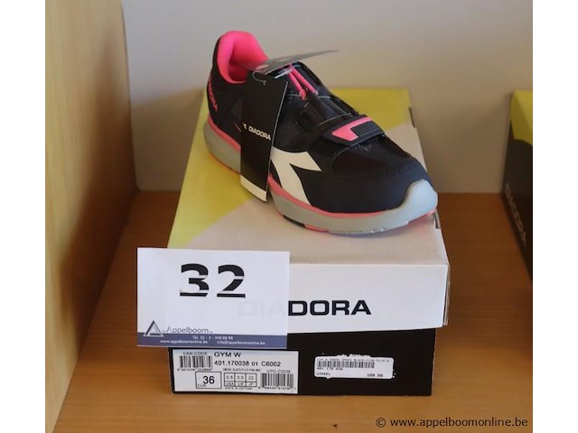 Paar wielrenschoenen diadora gym w, maat 36 - afbeelding 1 van  2