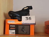 Paar wielrenschoenen dmt wkm1, maat 42 - afbeelding 1 van  2