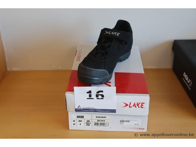 Paar wielrenschoenen lake m 42 - afbeelding 1 van  2