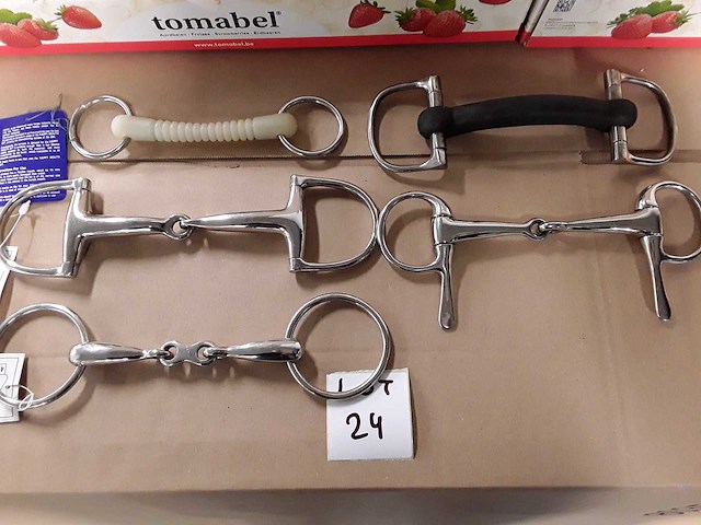 Paarden bitten (50x) - ongebruikt! - afbeelding 1 van  3