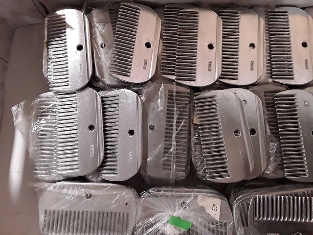 Paarden manenkammen ongebruikt (200x) - afbeelding 2 van  2