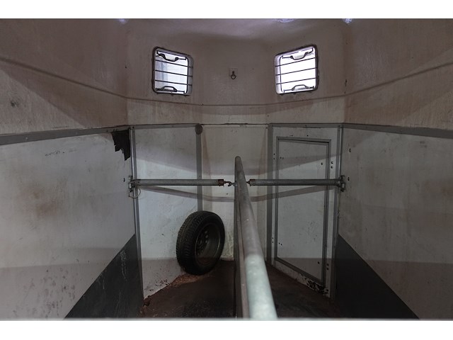 Paardenaanhangwagen saris - afbeelding 5 van  7