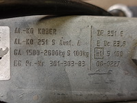 Paardenaanhangwagen saris - afbeelding 6 van  7