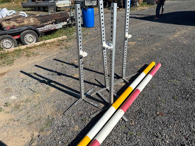 Paardenaccessoire / paardenhindernisrekken, gebruikt voor springen - afbeelding 1 van  4
