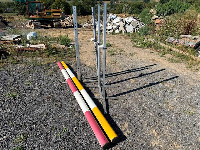 Paardenaccessoire / paardenhindernisrekken, gebruikt voor springen - afbeelding 2 van  4