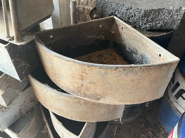 Paardenvoederbak (11x) - afbeelding 5 van  6