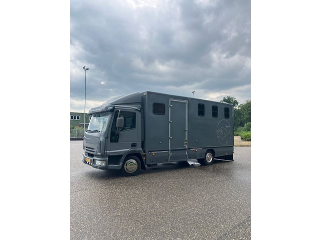 Paardenvrachtwagen iveco 75e diesel 2006 - afbeelding 1 van  1