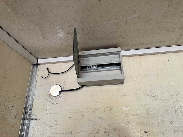 Pacton gesloten trailer thd.230 aanhangwagen - afbeelding 37 van  50