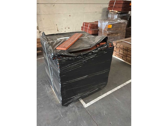 Padouk 22x31 hardhout - afbeelding 1 van  3