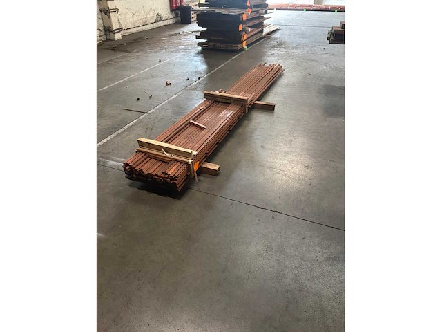 Padouk 22x31 hardhout - afbeelding 1 van  4