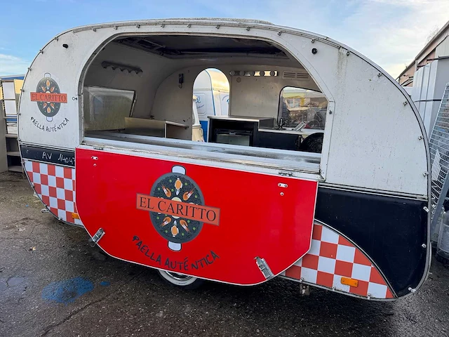 Paella voedselcaravan - afbeelding 1 van  13