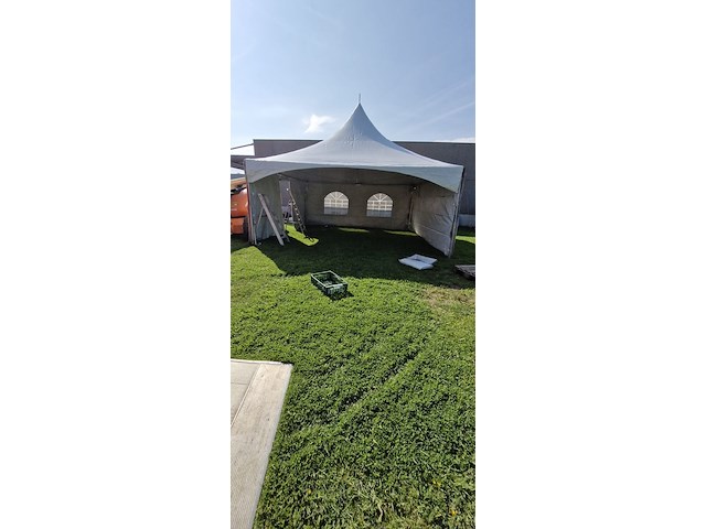 Pagoda tent 5mx5m - afbeelding 1 van  7