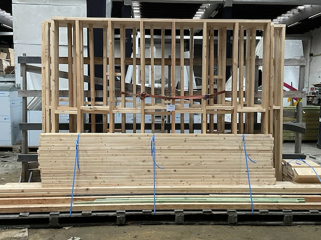 Pakket hout - afbeelding 1 van  10