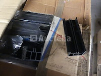 Pakkingen en profielen voor de installatie van aluminium frames - afbeelding 6 van  12