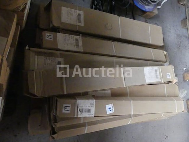 Pakkingen en profielen voor de installatie van aluminium frames - afbeelding 11 van  12