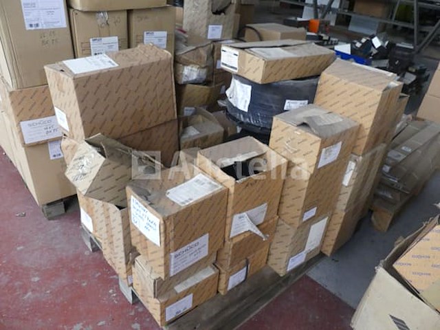 Pakkingen en profielen voor de installatie van aluminium frames - afbeelding 12 van  12