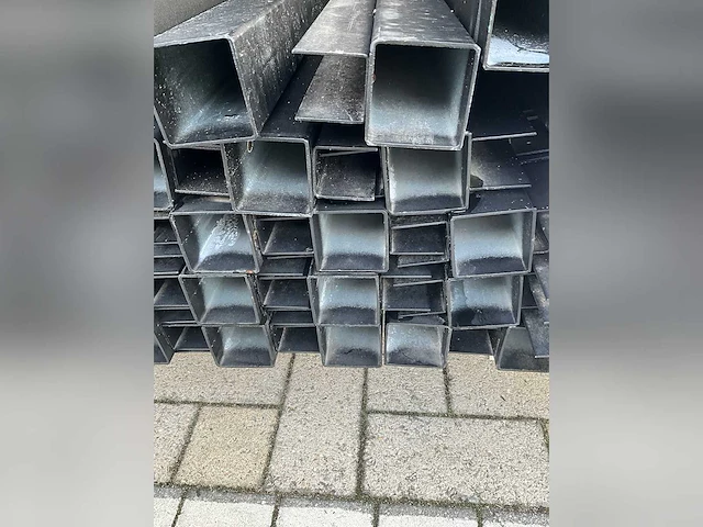 Palen met gelaste u (zwart en antraciet) - afbeelding 2 van  3