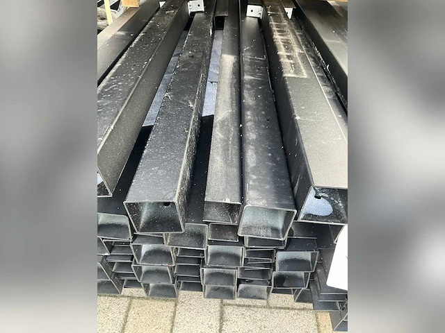 Palen met gelaste u (zwart en antraciet) - afbeelding 3 van  3