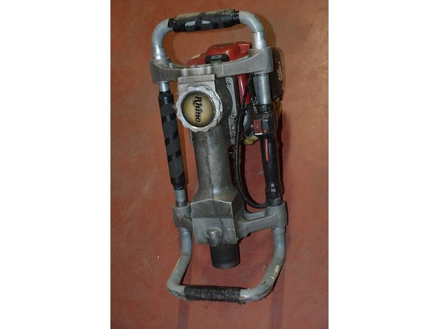Palenrammer op benzinemotor rhino multi pro stroke 4, pneumatische piquer, 2 blazers voor luchtkasteel, luster 8 lichtpunten - afbeelding 7 van  20
