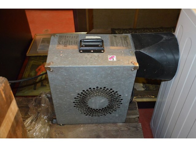 Palenrammer op benzinemotor rhino multi pro stroke 4, pneumatische piquer, 2 blazers voor luchtkasteel, luster 8 lichtpunten - afbeelding 20 van  20