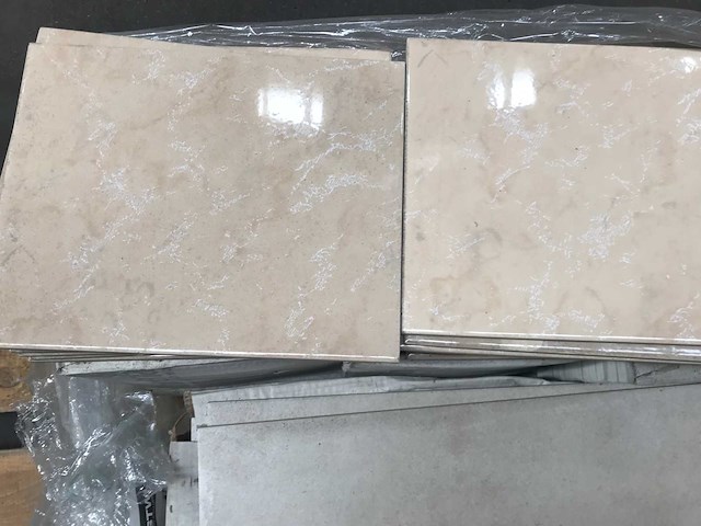 Palet diverse tegels - afbeelding 3 van  4