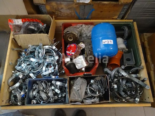 Palet sanitaire accessoires. - afbeelding 8 van  16