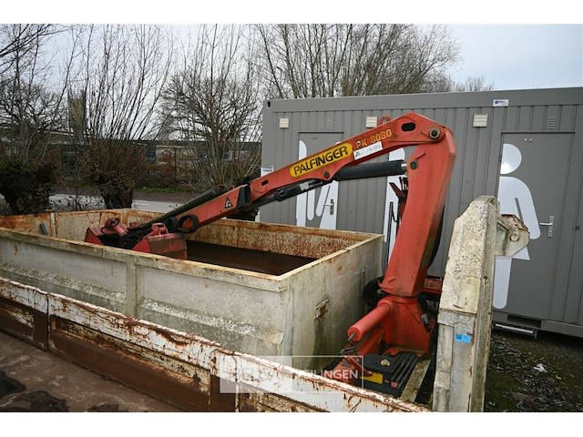 Palfinger autolaadkraan + container - afbeelding 1 van  11