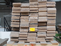 Pallet 3-laags parket - afbeelding 1 van  2