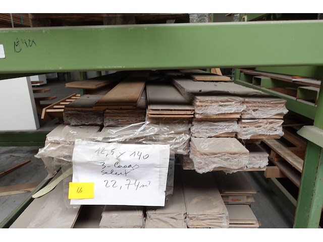 Pallet 3-laags parket - afbeelding 1 van  3