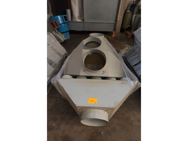 Pallet afzuigvertakkingen - afbeelding 1 van  3