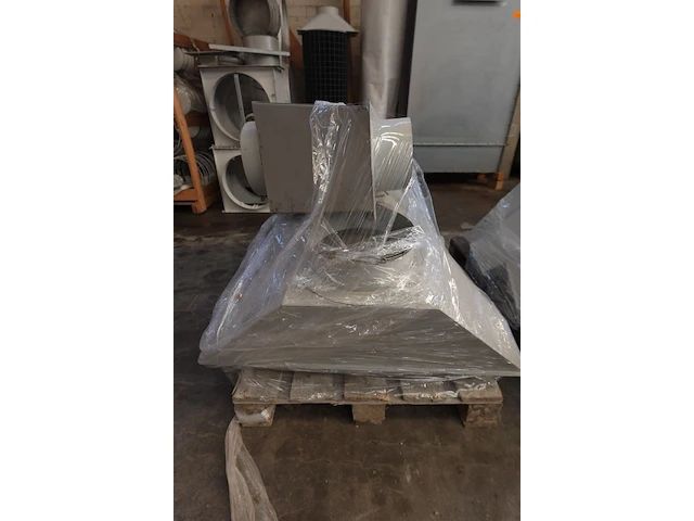 Pallet afzuigvertakkingen - afbeelding 1 van  3