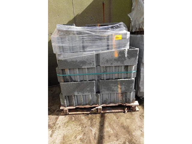 Pallet bekistingsblokken - afbeelding 1 van  3