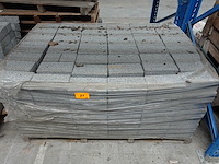 Pallet betonklinkers + rest - afbeelding 2 van  4
