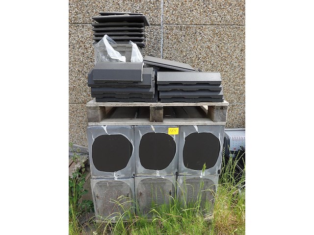 Pallet dakpannen bmi - afbeelding 1 van  4