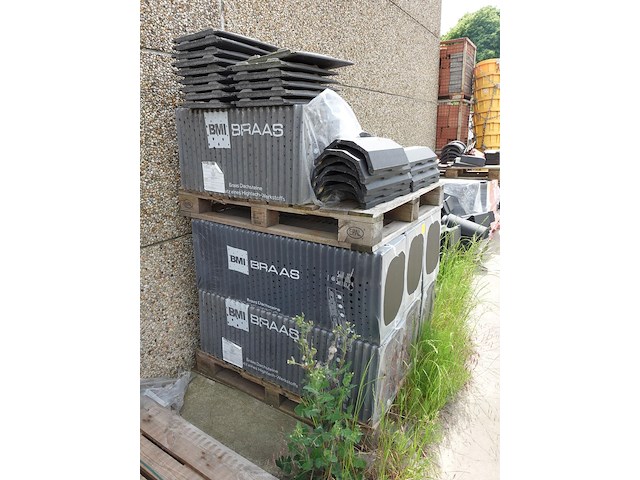 Pallet dakpannen bmi - afbeelding 2 van  4