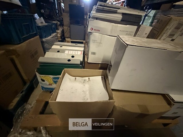Pallet div bureel/papier/toners/mappen.. - afbeelding 5 van  6