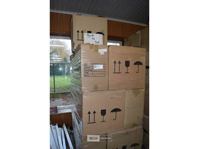 Pallet div fotokaders - afbeelding 1 van  3