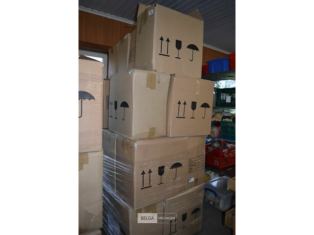 Pallet div fotokaders - afbeelding 1 van  2