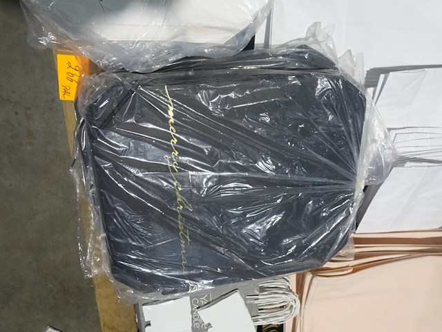 Pallet div geschenkverpakking - afbeelding 4 van  8