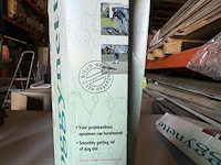 Pallet div porseleinen beeldjes en keukenklokken - afbeelding 12 van  14