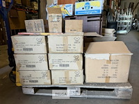 Pallet div relatiegeschenken - afbeelding 1 van  8
