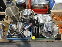 Pallet divers inox kookpotten + pannen - afbeelding 1 van  8