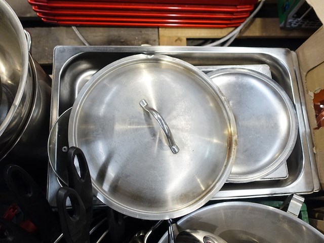 Pallet divers inox kookpotten + pannen - afbeelding 4 van  8