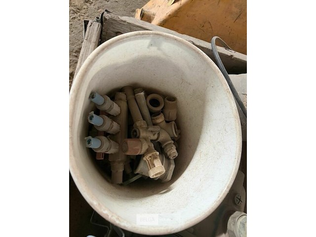 Pallet divers sanitair - afbeelding 8 van  9